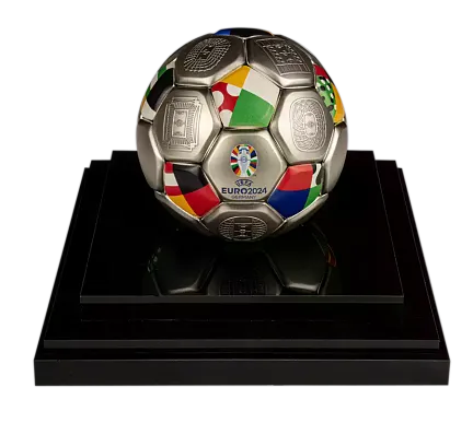 Монета «3D монета Чемпионата Европы по футболу», 2024 г., Серебро, 93,3 гр., проба 999, СОЛОМОНОВЫ ОСТРОВА